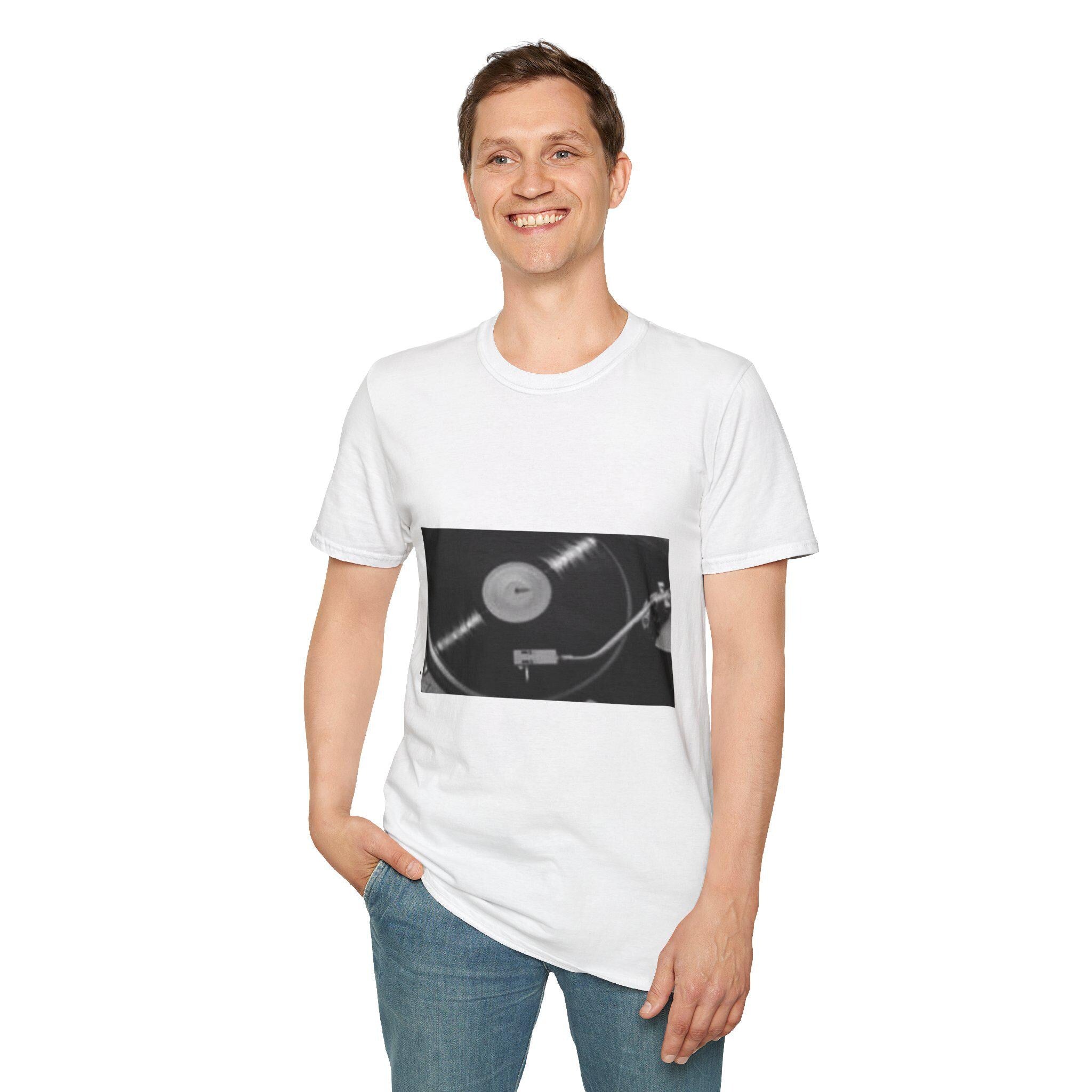 Vintage Vinyl Turntable T-Shirt | Retro Record Player Tee