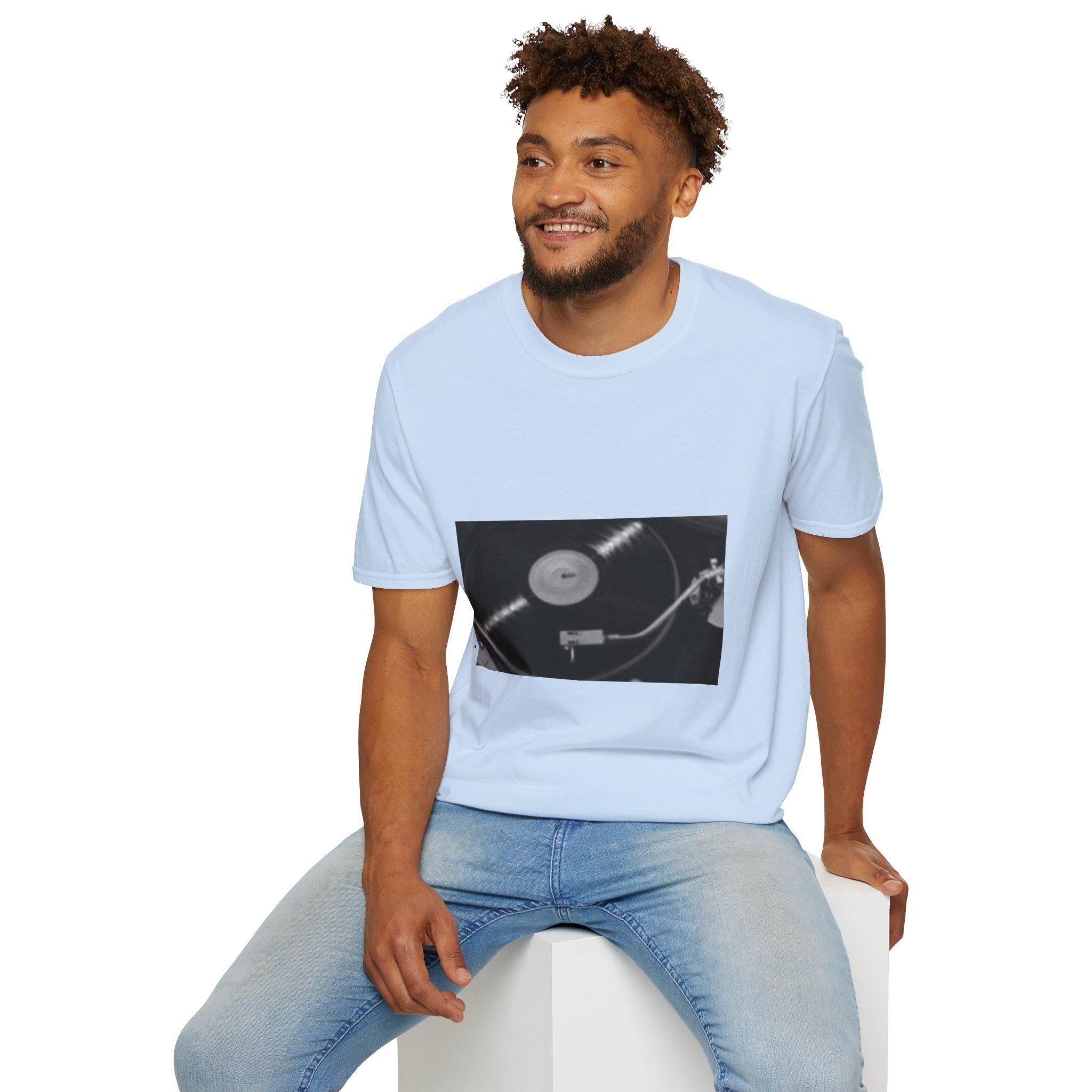 Vintage Vinyl Turntable T-Shirt | Retro Record Player Tee